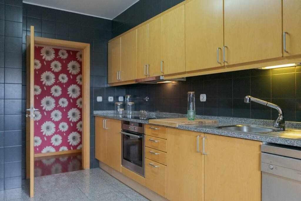 Marigold By Destiny Houses Senhora da Hora Bagian luar foto